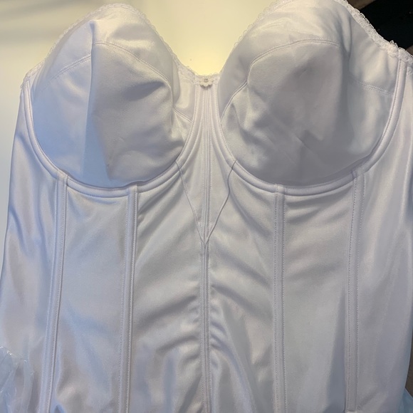 Other - Wedding Bustier - 38DD - new Other - Wedding Bustier - 38DD - new
